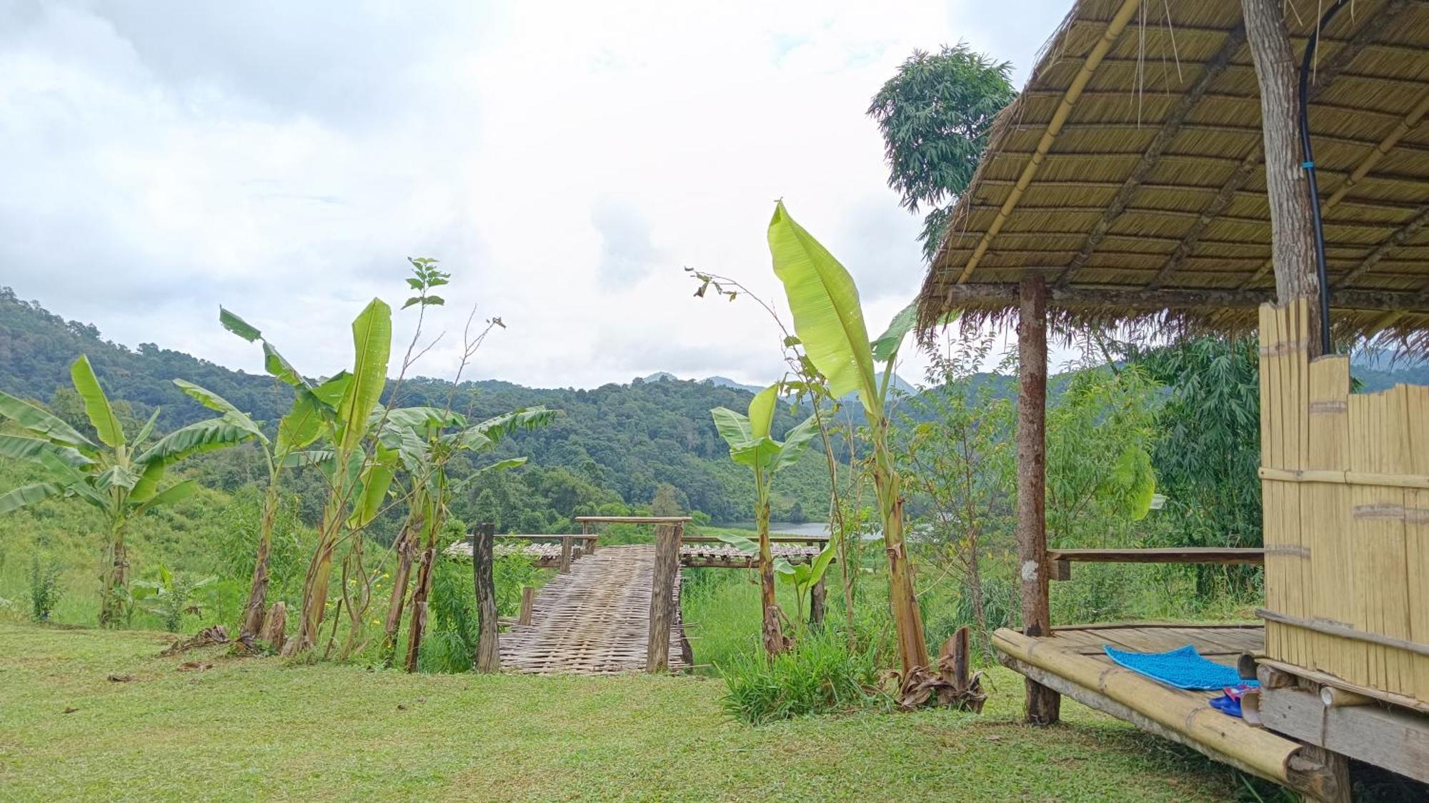 ไร่นิธิสุนทร Nithisoonthon Farmstay Mae Hong Son Ngoại thất bức ảnh