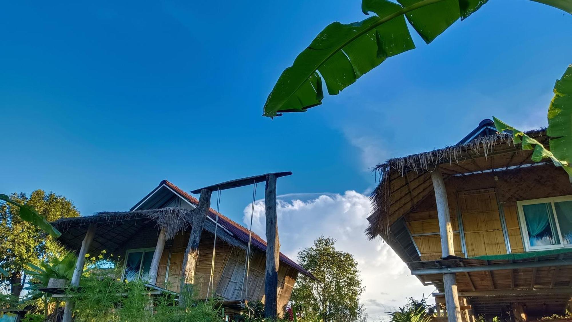 ไร่นิธิสุนทร Nithisoonthon Farmstay Mae Hong Son Ngoại thất bức ảnh