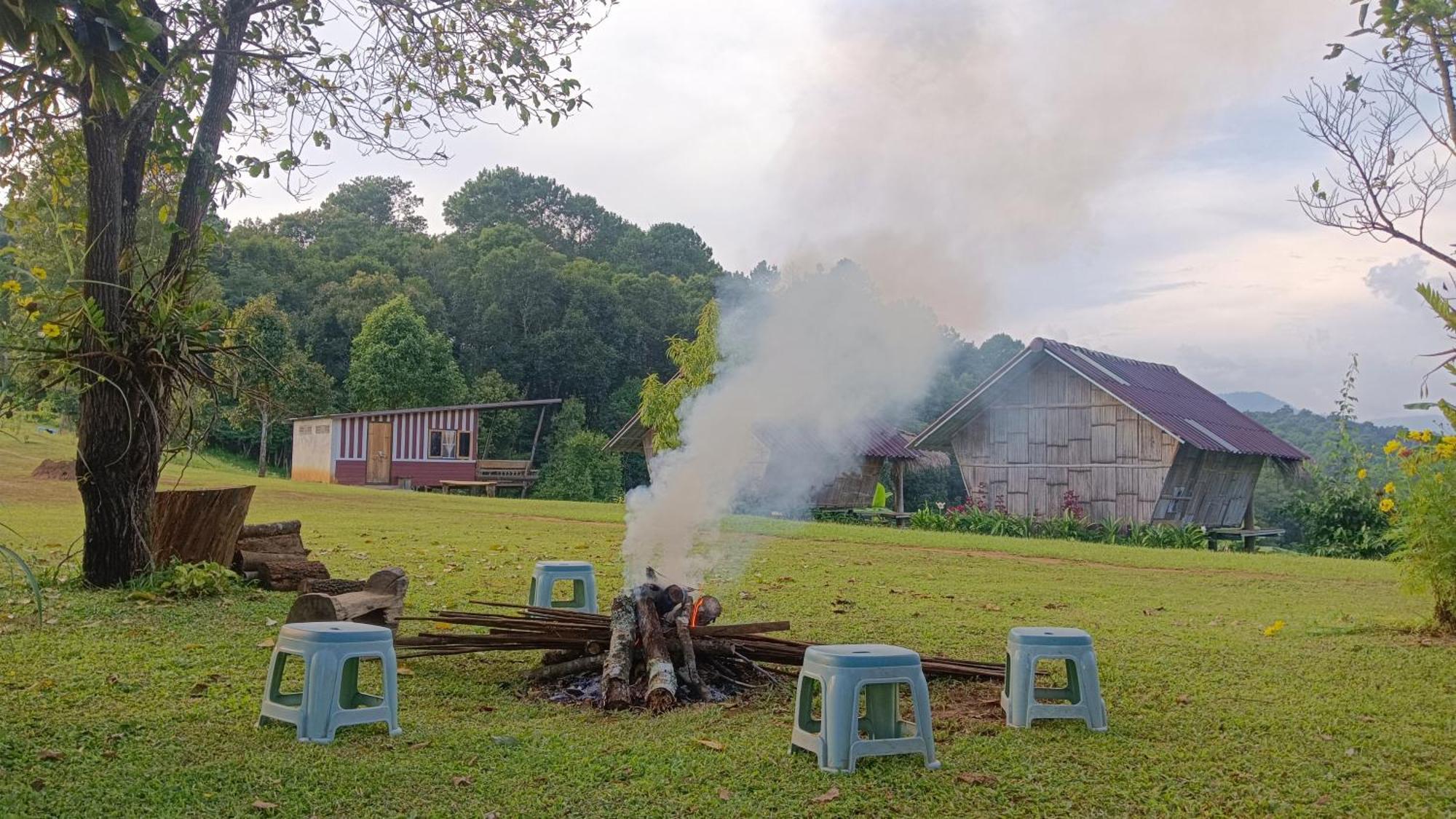 ไร่นิธิสุนทร Nithisoonthon Farmstay Mae Hong Son Ngoại thất bức ảnh