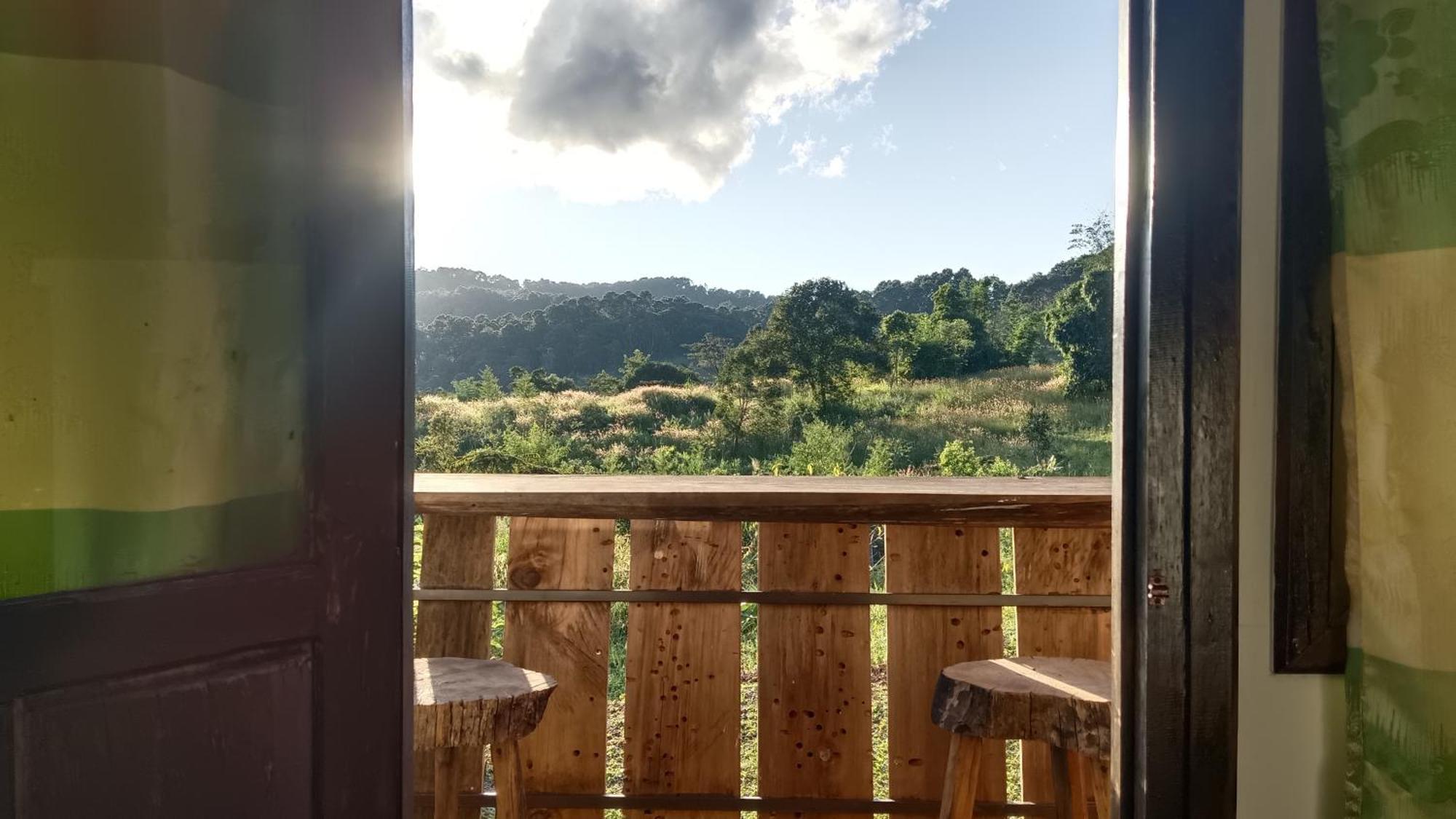 ไร่นิธิสุนทร Nithisoonthon Farmstay Mae Hong Son Ngoại thất bức ảnh