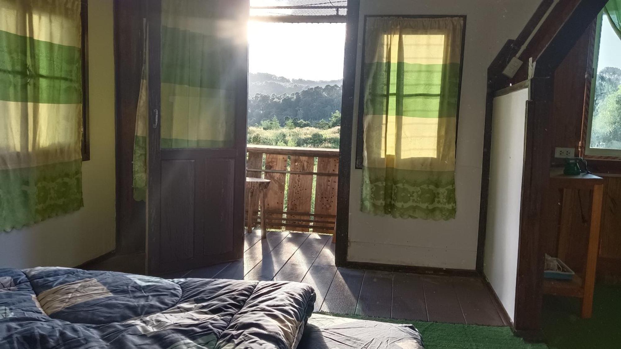 ไร่นิธิสุนทร Nithisoonthon Farmstay Mae Hong Son Ngoại thất bức ảnh