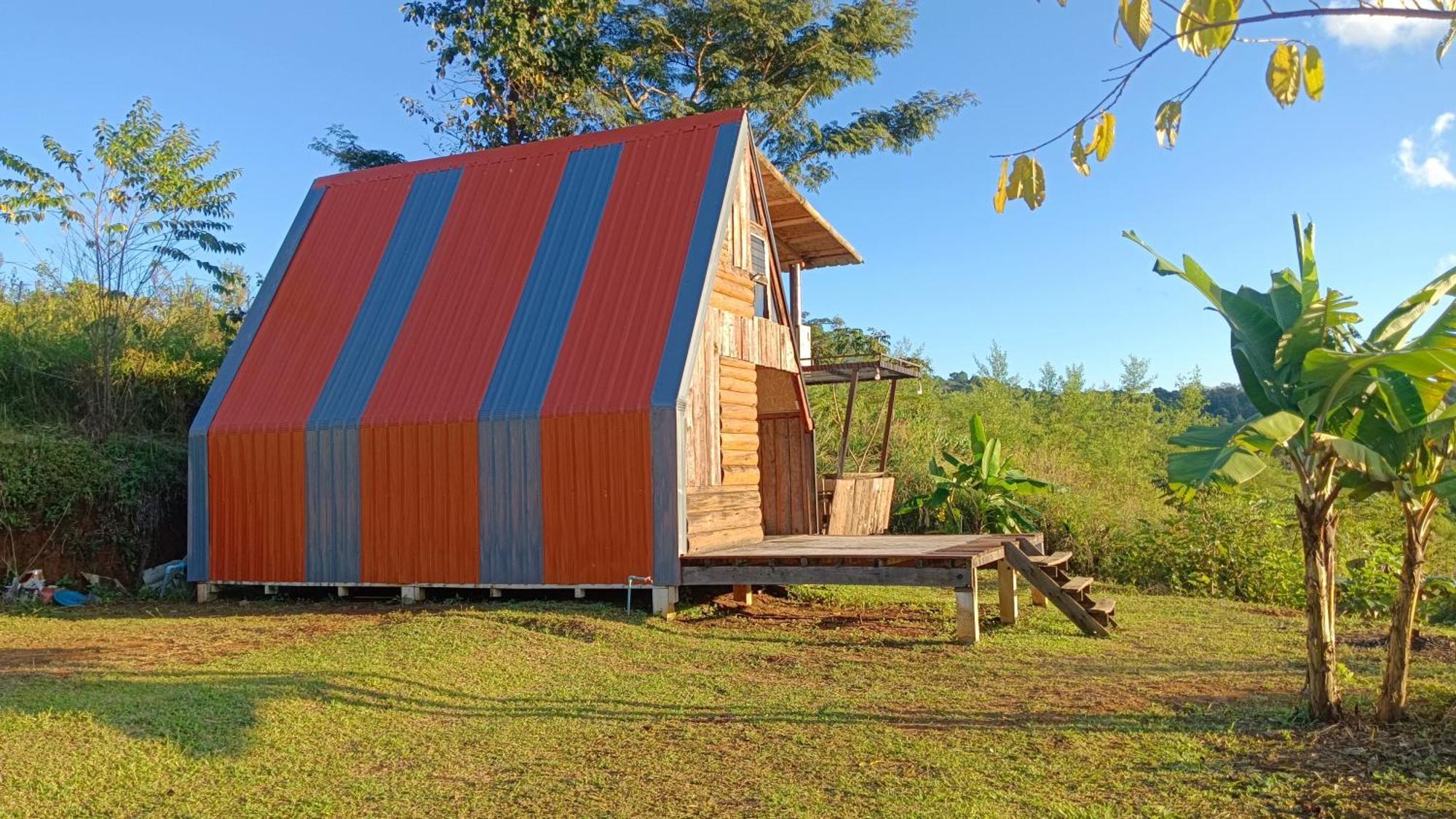ไร่นิธิสุนทร Nithisoonthon Farmstay Mae Hong Son Ngoại thất bức ảnh