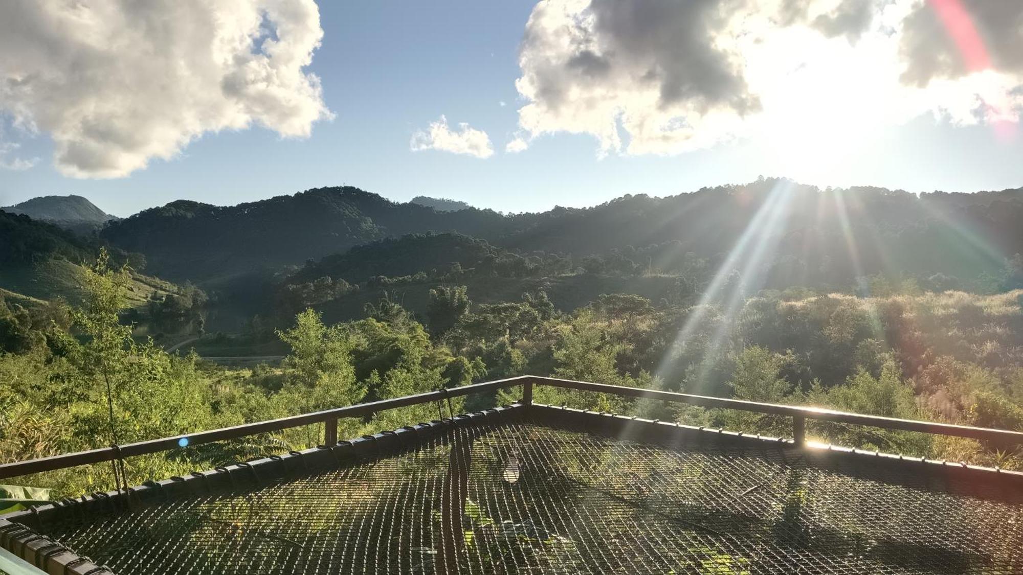 ไร่นิธิสุนทร Nithisoonthon Farmstay Mae Hong Son Ngoại thất bức ảnh