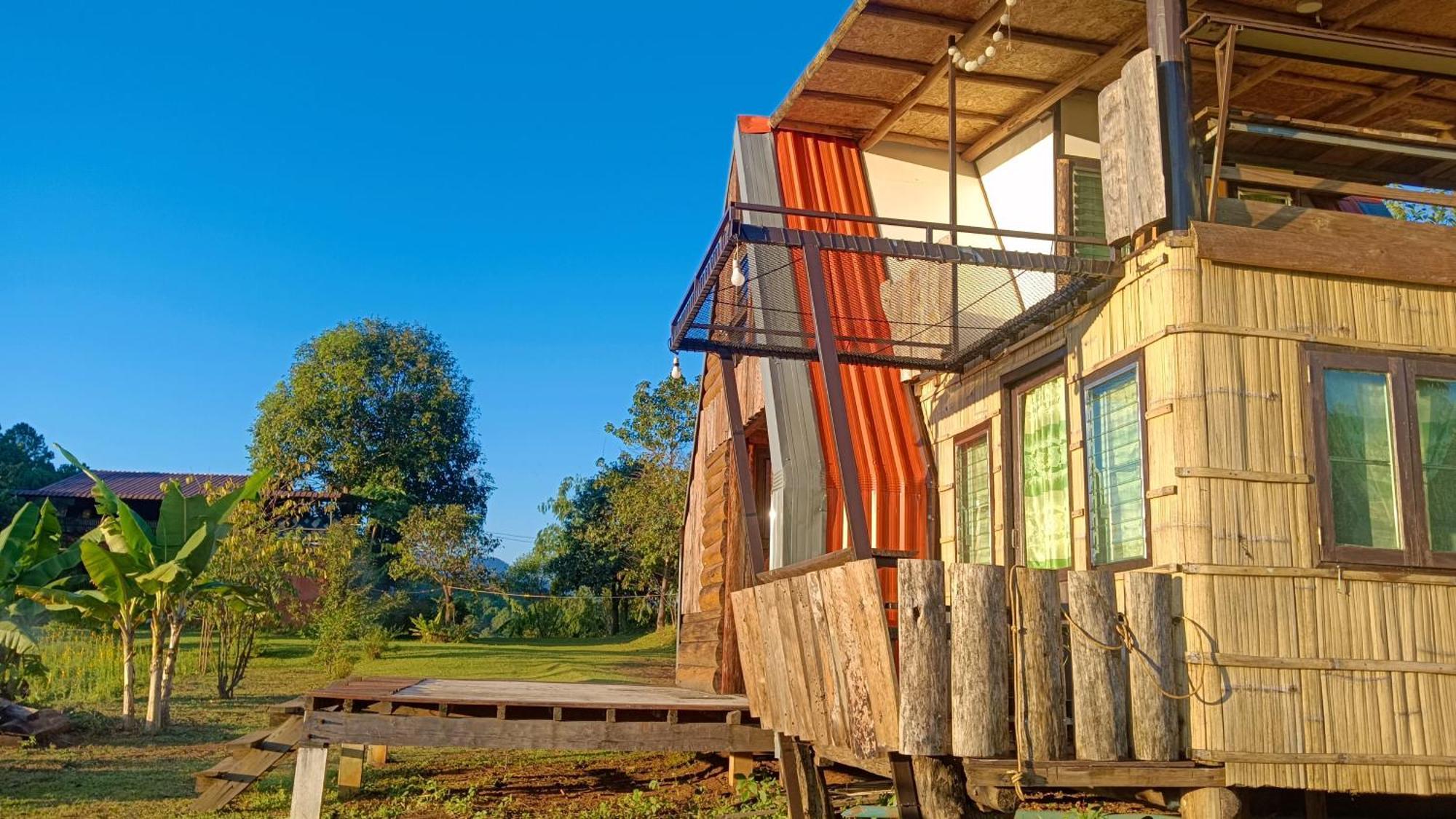 ไร่นิธิสุนทร Nithisoonthon Farmstay Mae Hong Son Ngoại thất bức ảnh